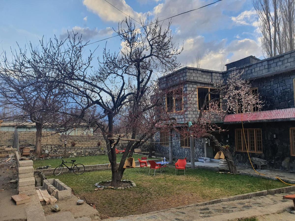 Sehrish Guest House Skardu Eksteriør bilde